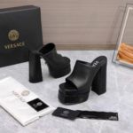 фото Босоножки Versace N10655